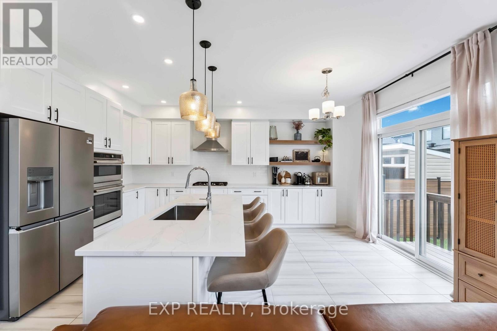 












717 ODYSSEY WAY

,
Ottawa,




Ontario
K1T0V9

