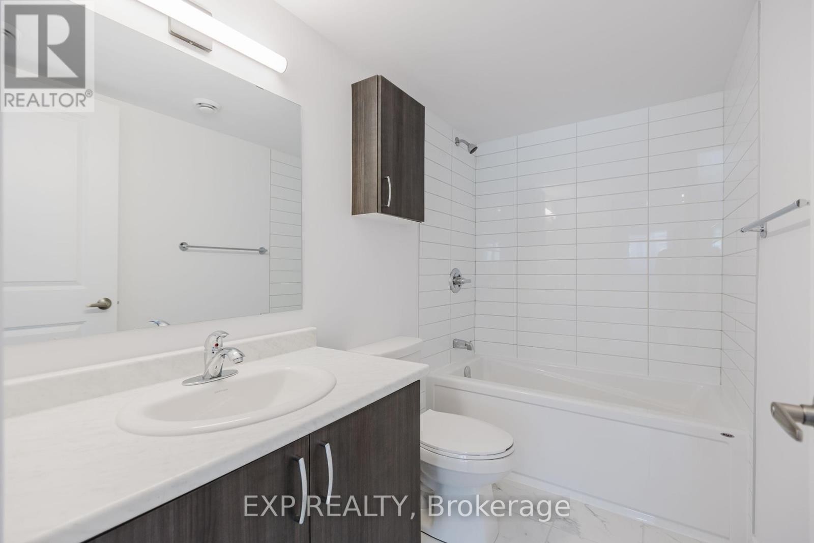












603 SILHOUETTE PRIVATE

,
Ottawa,




Ontario
K2J4S3

