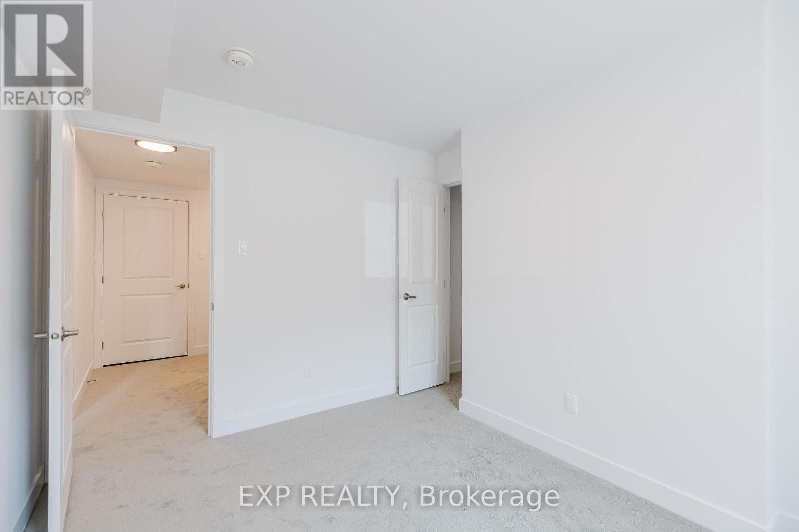 












603 SILHOUETTE PRIVATE

,
Ottawa,




Ontario
K2J4S3


