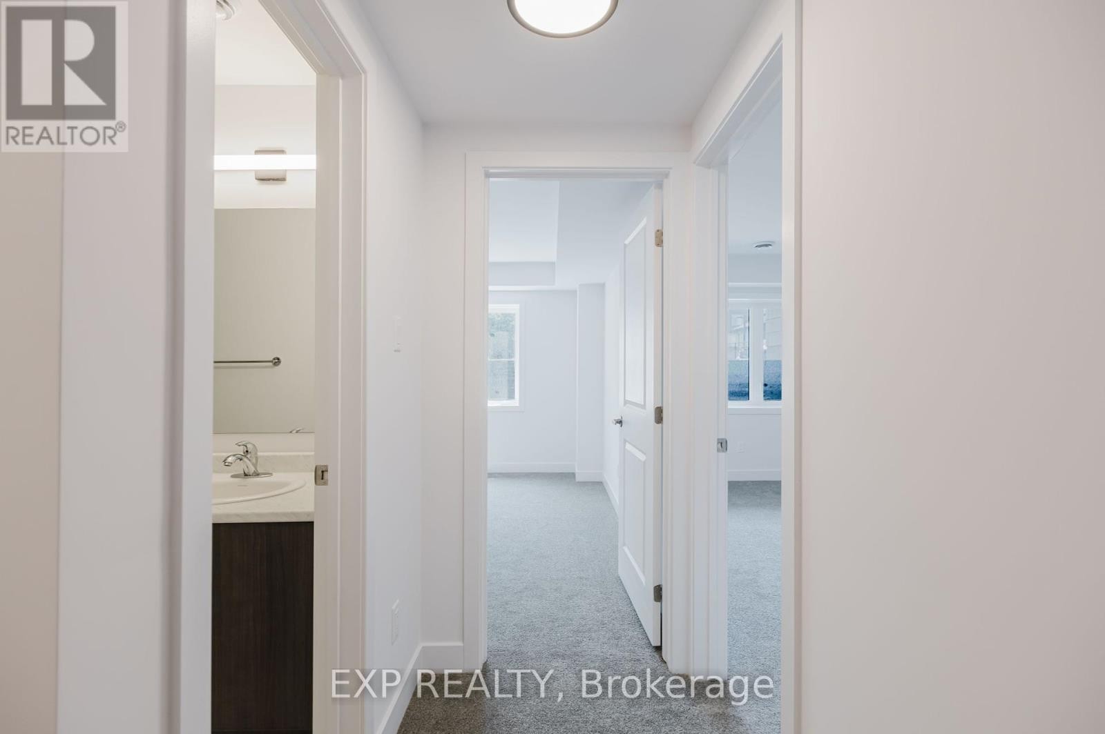 












603 SILHOUETTE PRIVATE

,
Ottawa,




Ontario
K2J4S3

