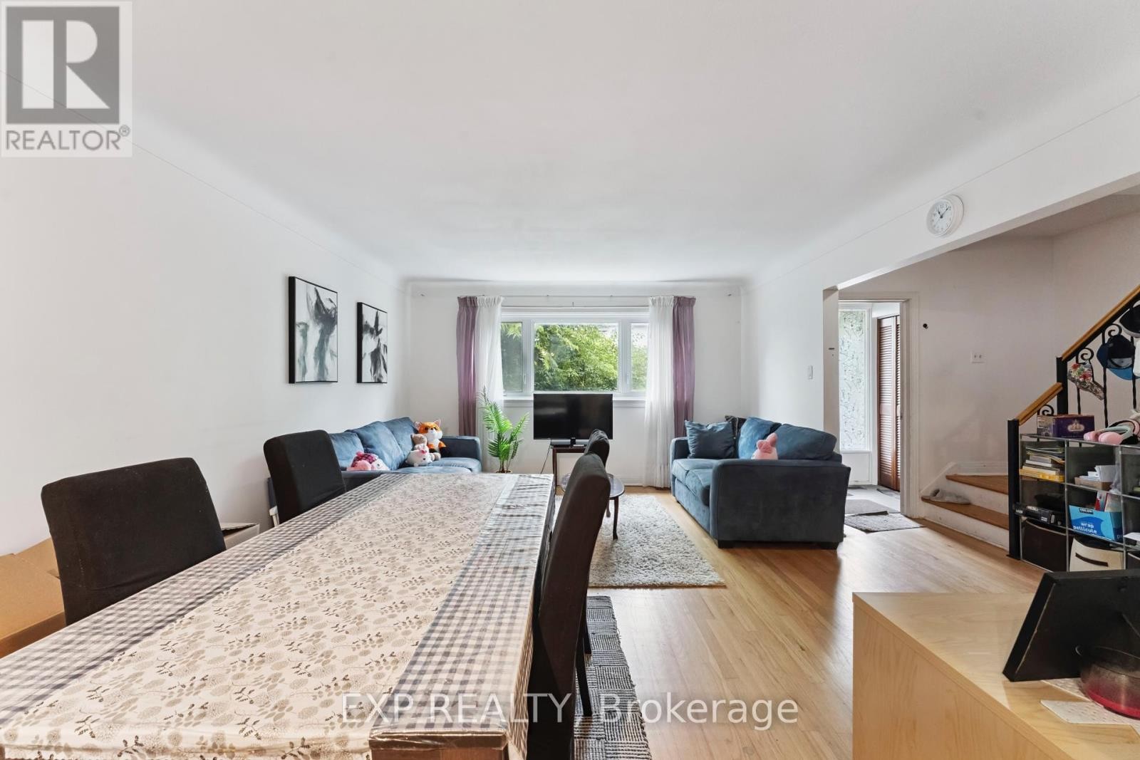 












1395 CALDWELL AVENUE

,
Ottawa,




Ontario
K1Z8L3

