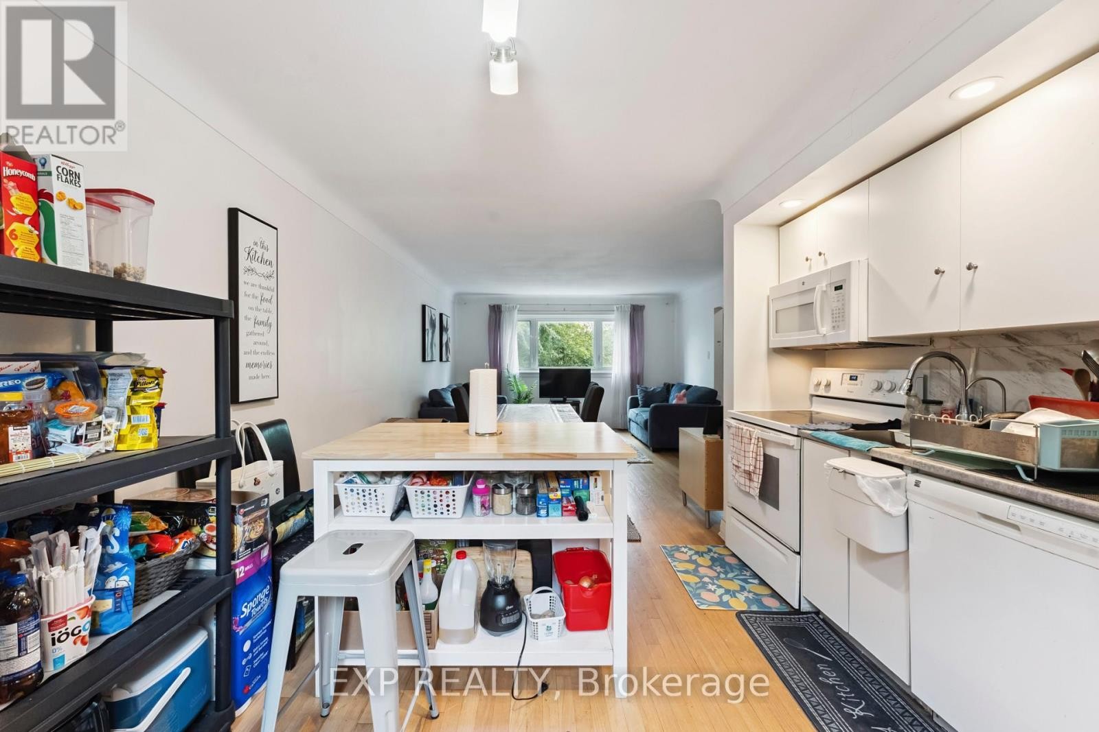 












1395 CALDWELL AVENUE

,
Ottawa,




Ontario
K1Z8L3

