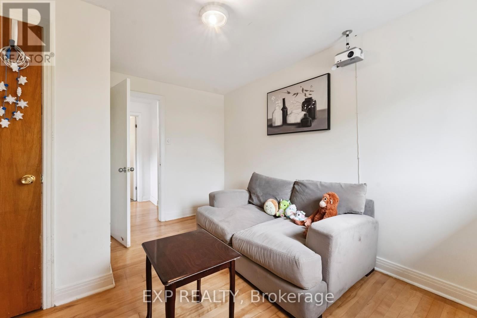 












1395 CALDWELL AVENUE

,
Ottawa,




Ontario
K1Z8L3

