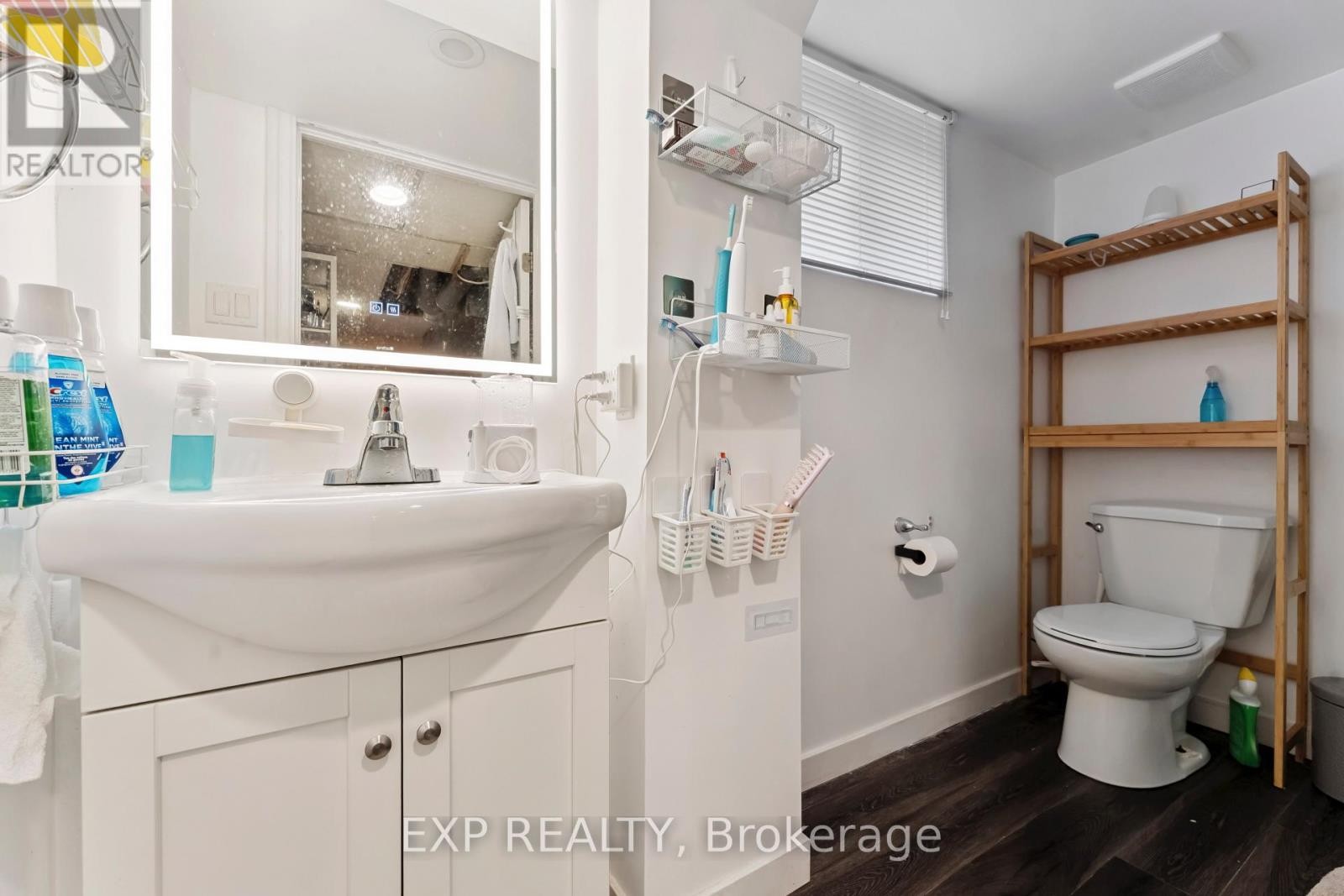 












1395 CALDWELL AVENUE

,
Ottawa,




Ontario
K1Z8L3

