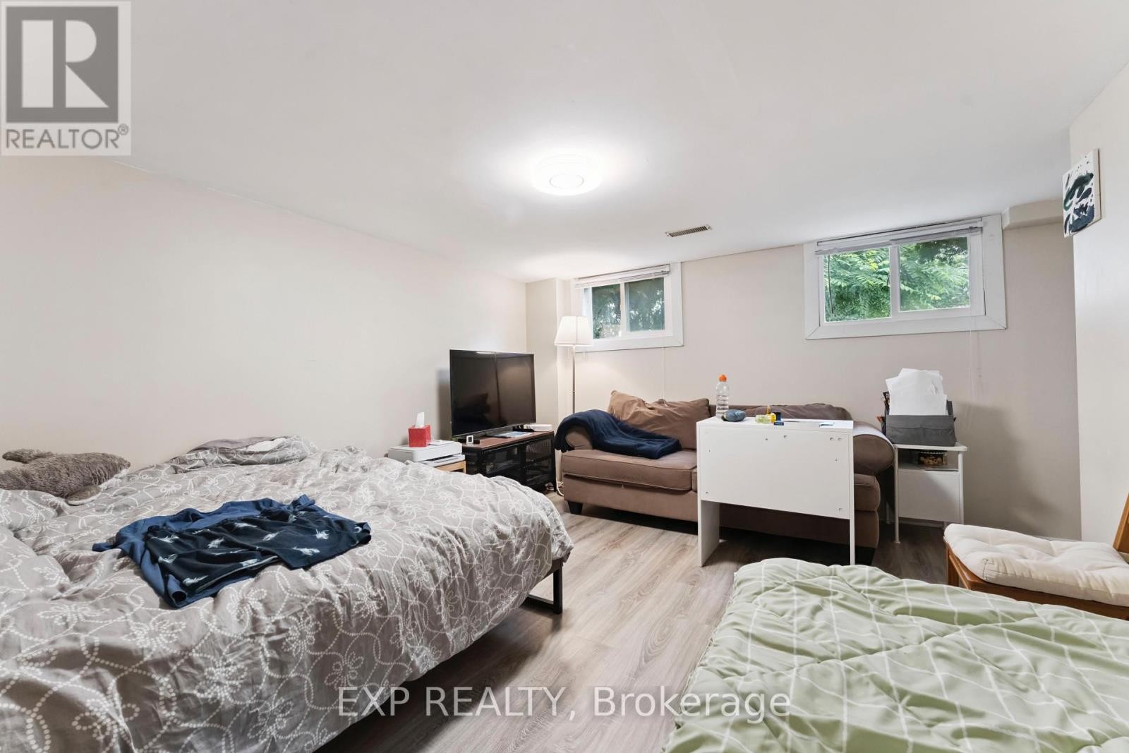 












1395 CALDWELL AVENUE

,
Ottawa,




Ontario
K1Z8L3

