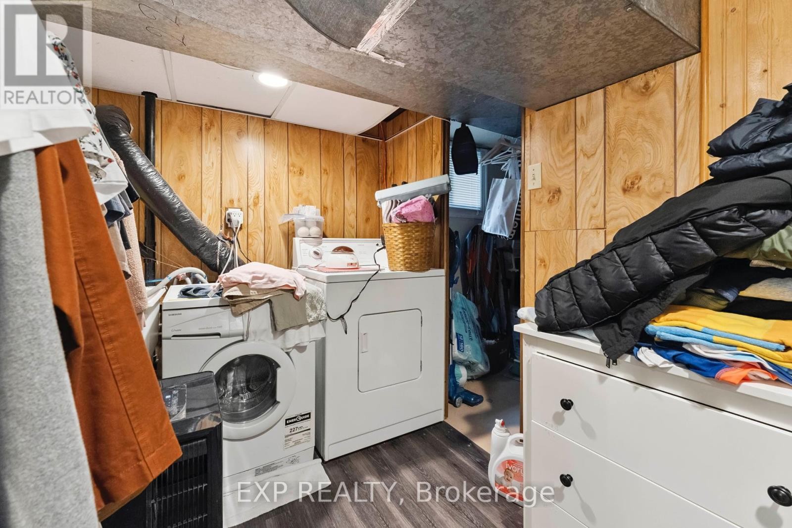 












1395 CALDWELL AVENUE

,
Ottawa,




Ontario
K1Z8L3

