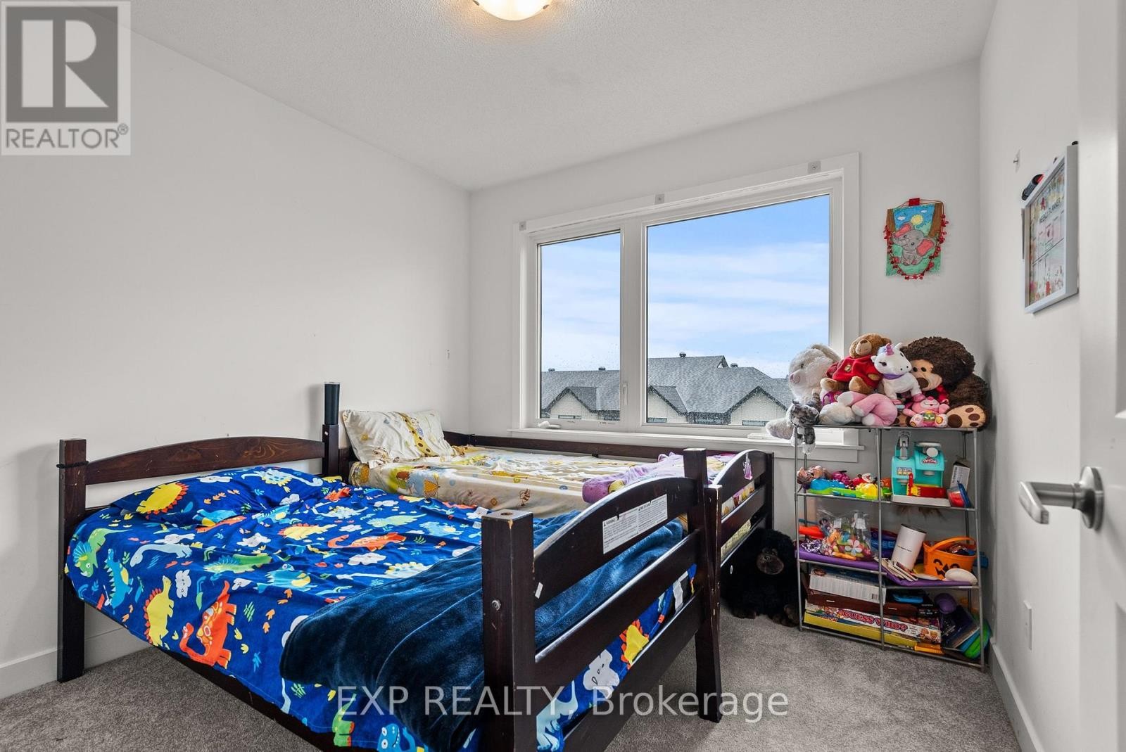 












870 ANCIANO CRESCENT

,
Ottawa,




Ontario
K2S2R8

