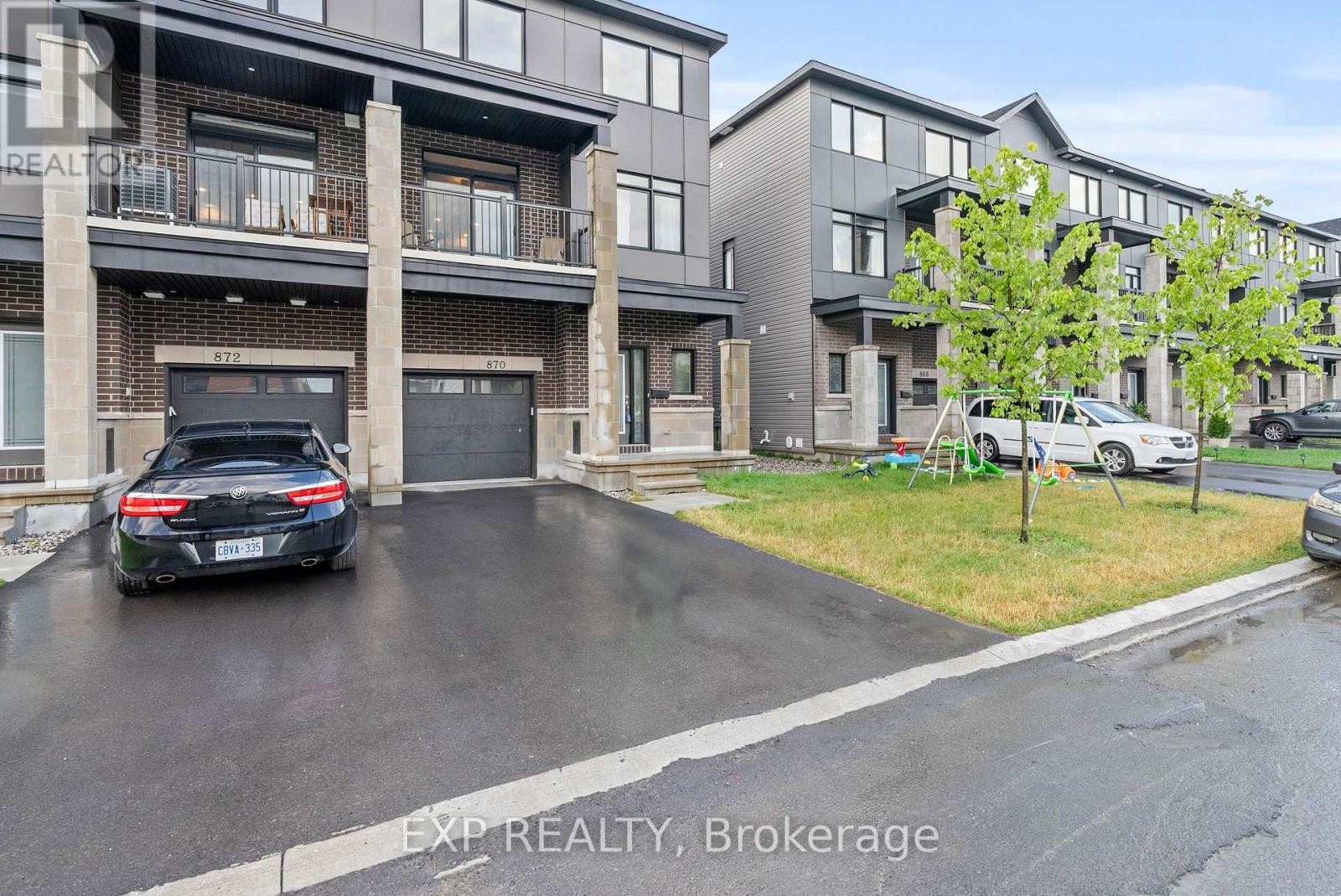 












870 ANCIANO CRESCENT

,
Ottawa,




Ontario
K2S2R8

