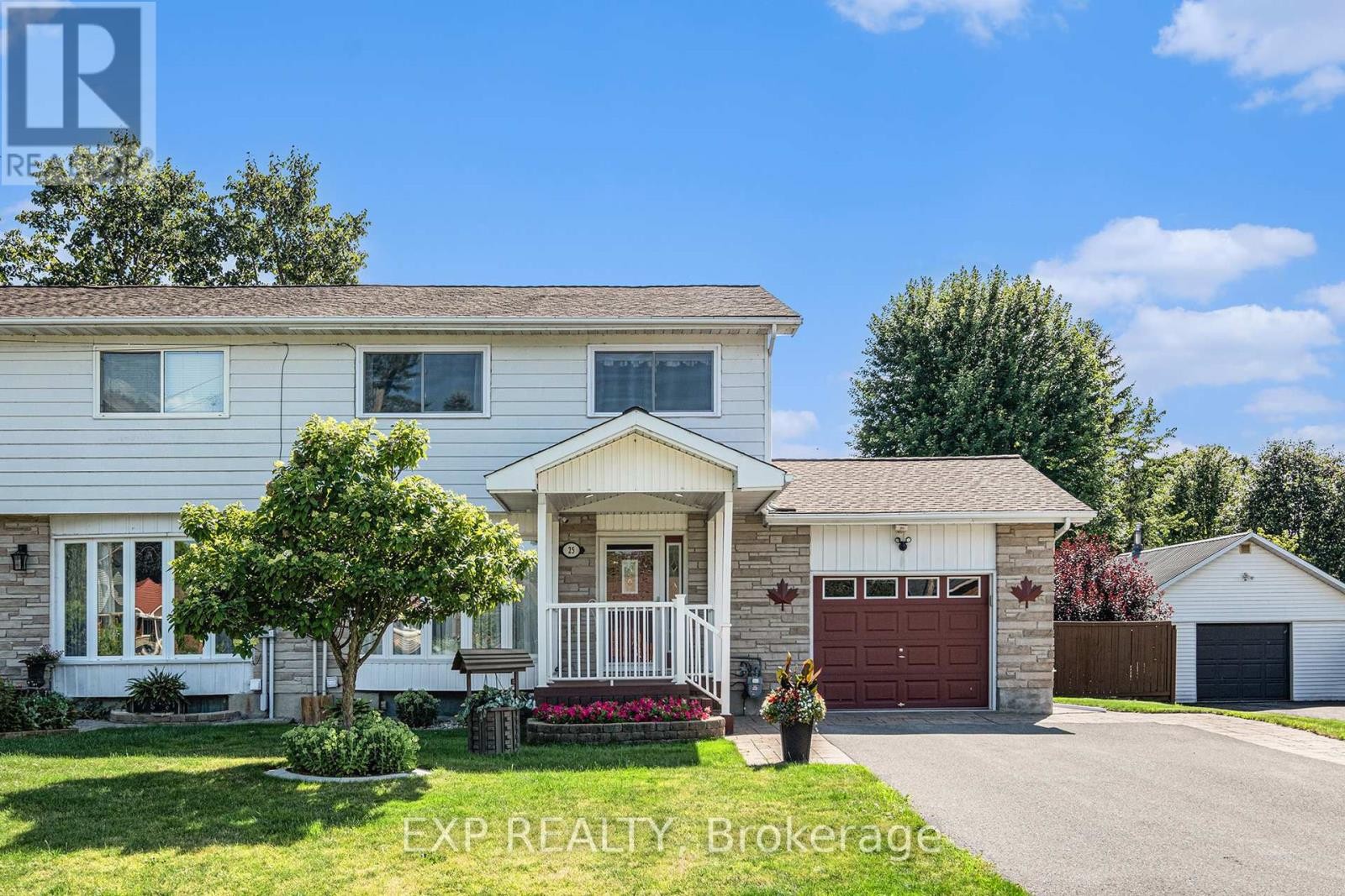 












25 COCKBURN STREET

,
Ottawa,




Ontario
K0A2Z0

