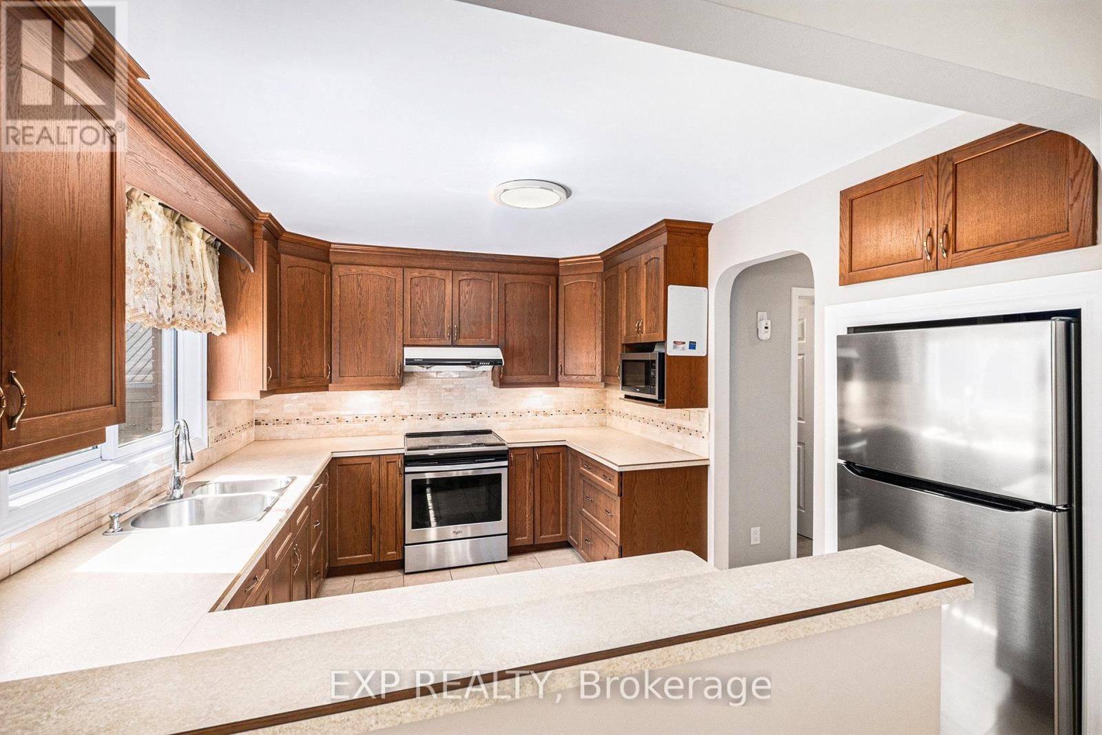 












25 COCKBURN STREET

,
Ottawa,




Ontario
K0A2Z0

