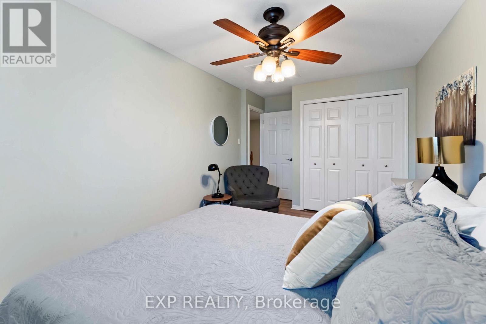 












84 ROYAL OAK COURT

,
Ottawa,




Ontario
K1T3P1

