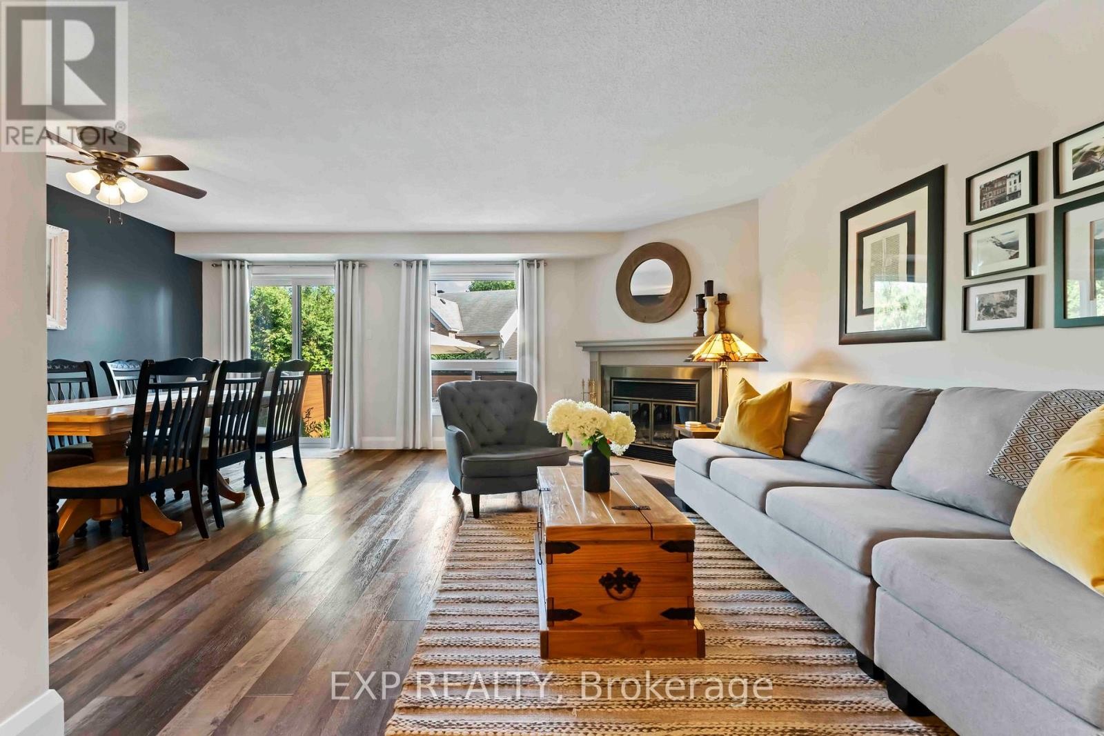 












84 ROYAL OAK COURT

,
Ottawa,




Ontario
K1T3P1


