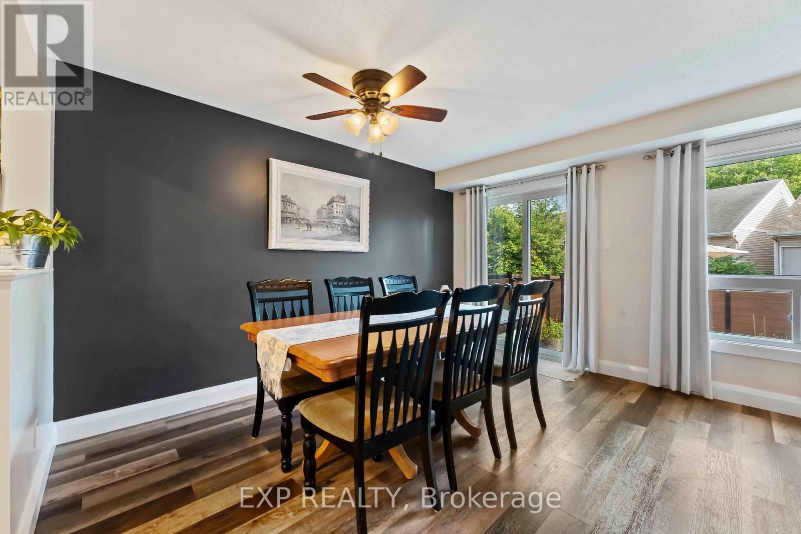 












84 ROYAL OAK COURT

,
Ottawa,




Ontario
K1T3P1

