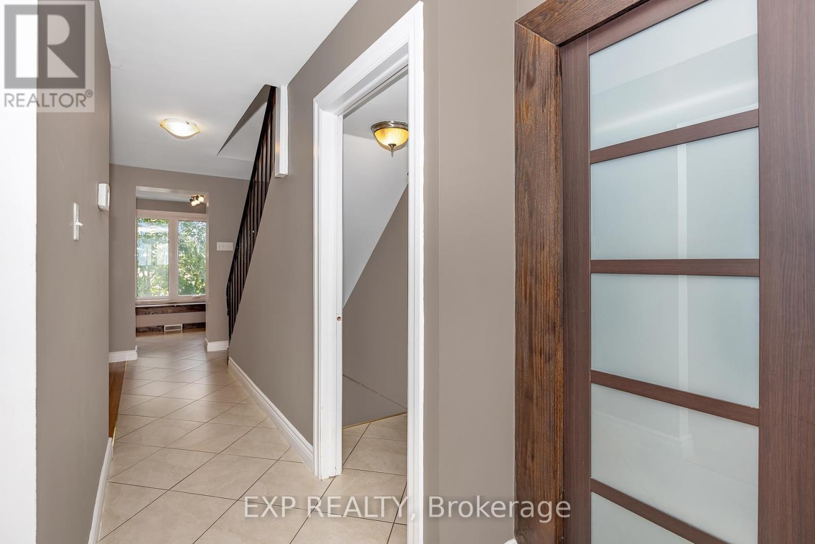 












47 - 2300 OGILVIE ROAD

,
Ottawa,




Ontario
K1J7X8

