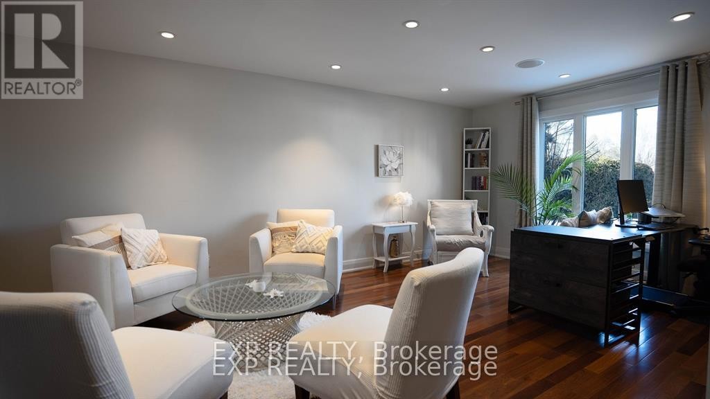 












17 CHESSWOOD COURT

,
Ottawa,




Ontario
K2E7E3


