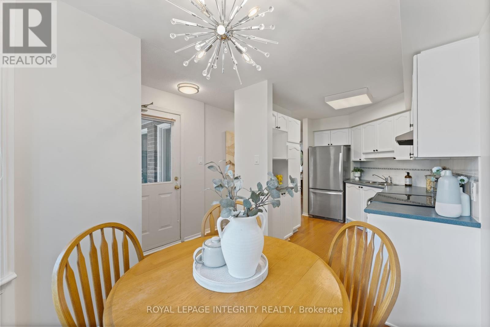 












E - 108 CENTREPOINTE DRIVE

,
Ottawa,




Ontario
K2G6K3


