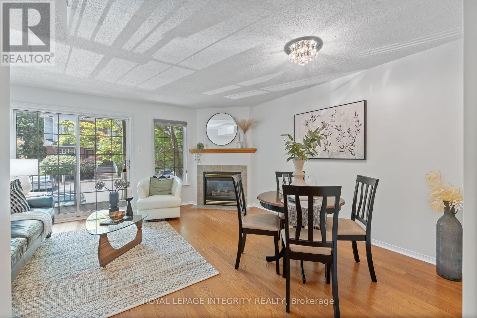 












E - 108 CENTREPOINTE DRIVE

,
Ottawa,




Ontario
K2G6K3

