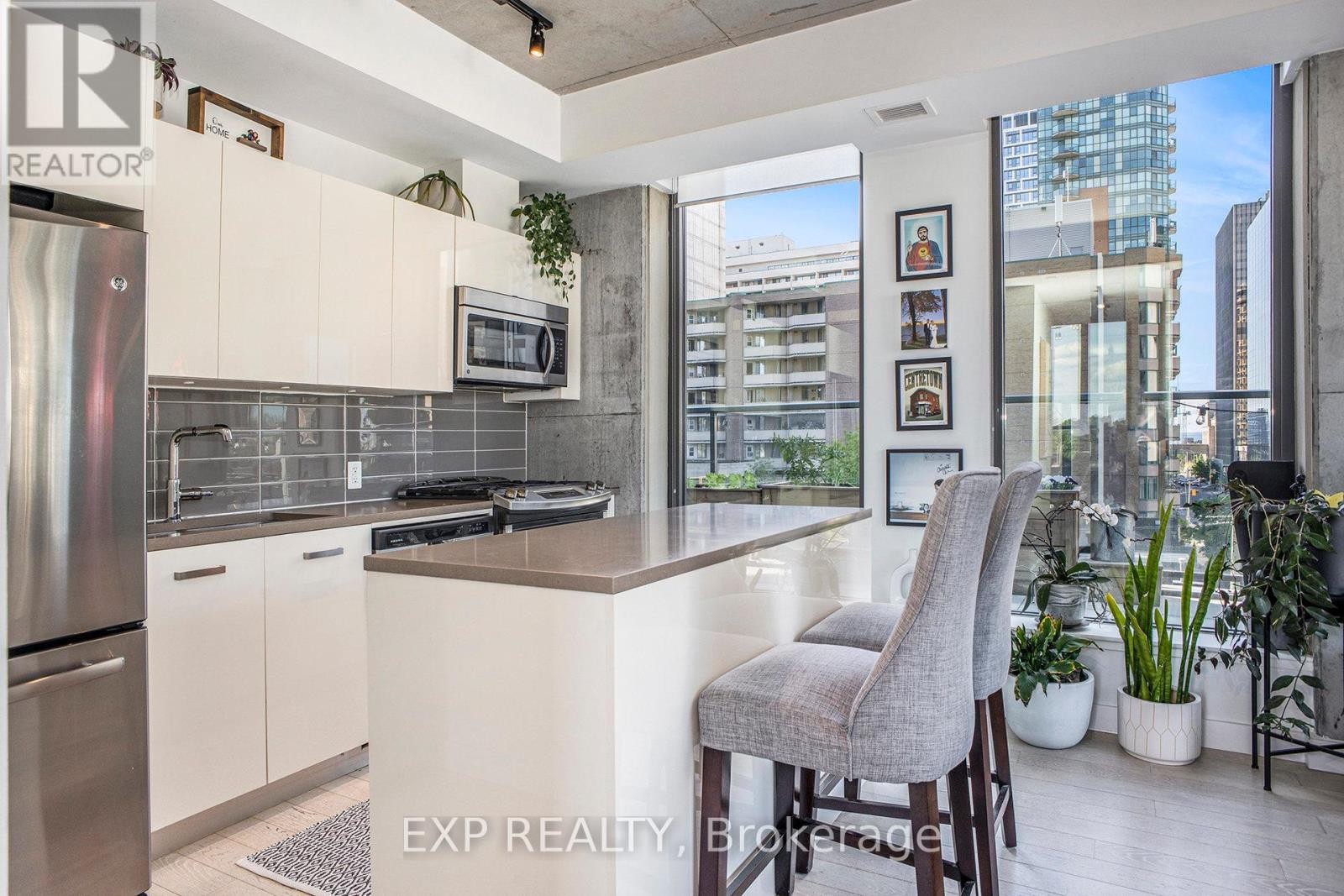 












516 - 224 LYON STREET N

,
Ottawa,




Ontario
K1R0C1

