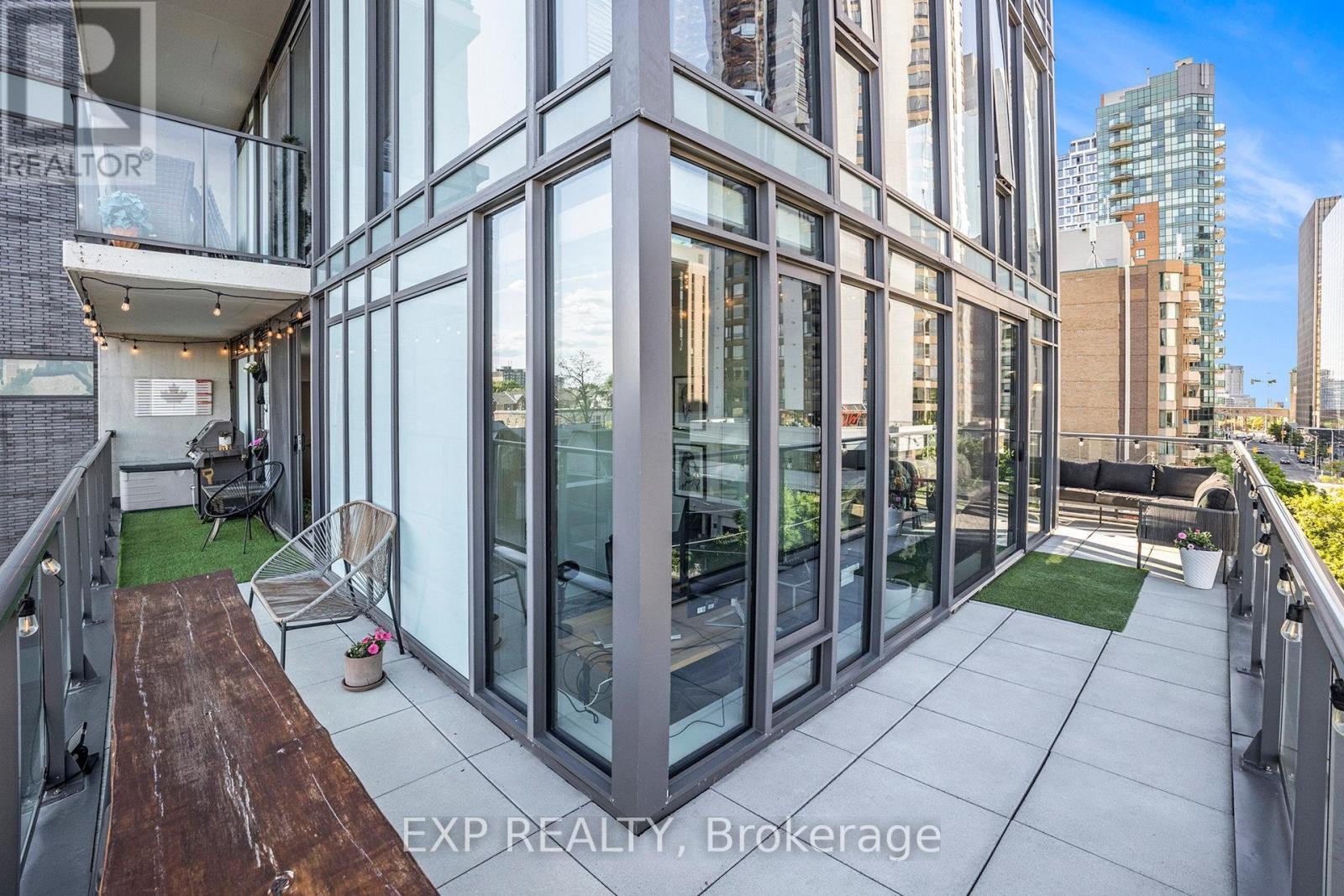 












516 - 224 LYON STREET N

,
Ottawa,




Ontario
K1R0C1


