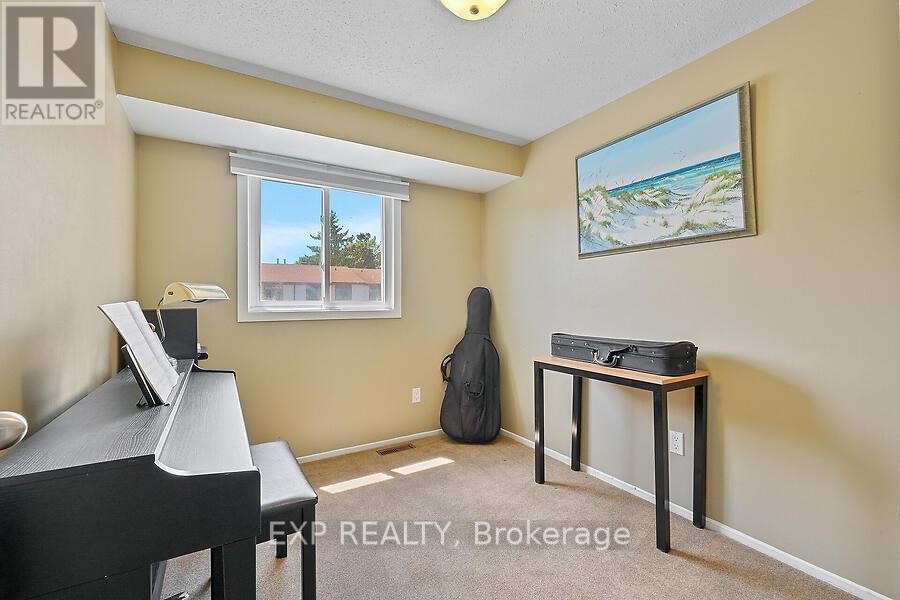 












56 B FOXFIELD DRIVE

,
Ottawa,




Ontario
K2J1P7

