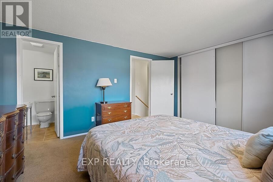 












56 B FOXFIELD DRIVE

,
Ottawa,




Ontario
K2J1P7

