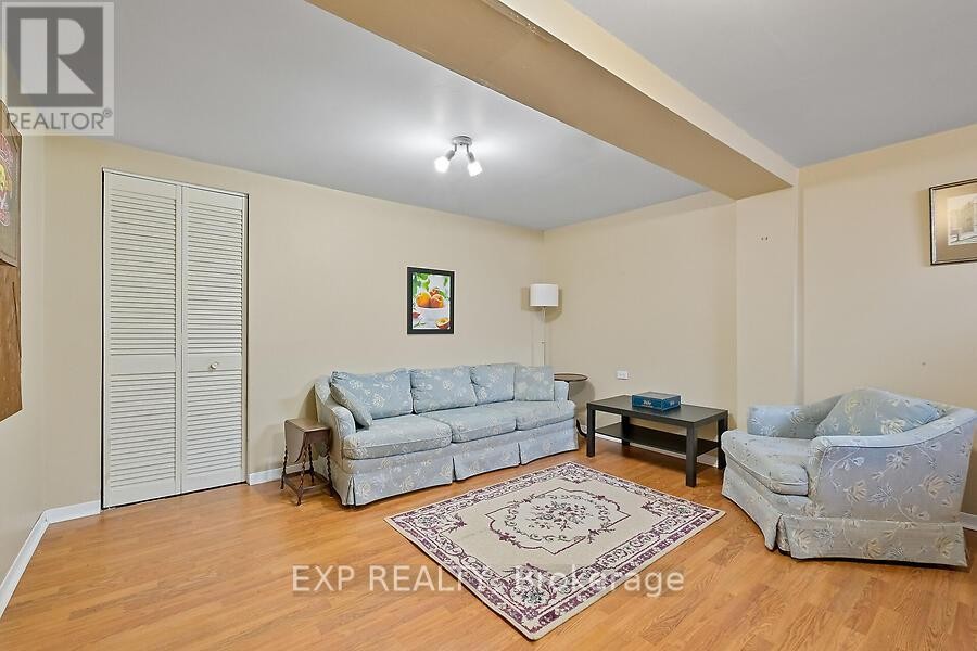 












56 B FOXFIELD DRIVE

,
Ottawa,




Ontario
K2J1P7

