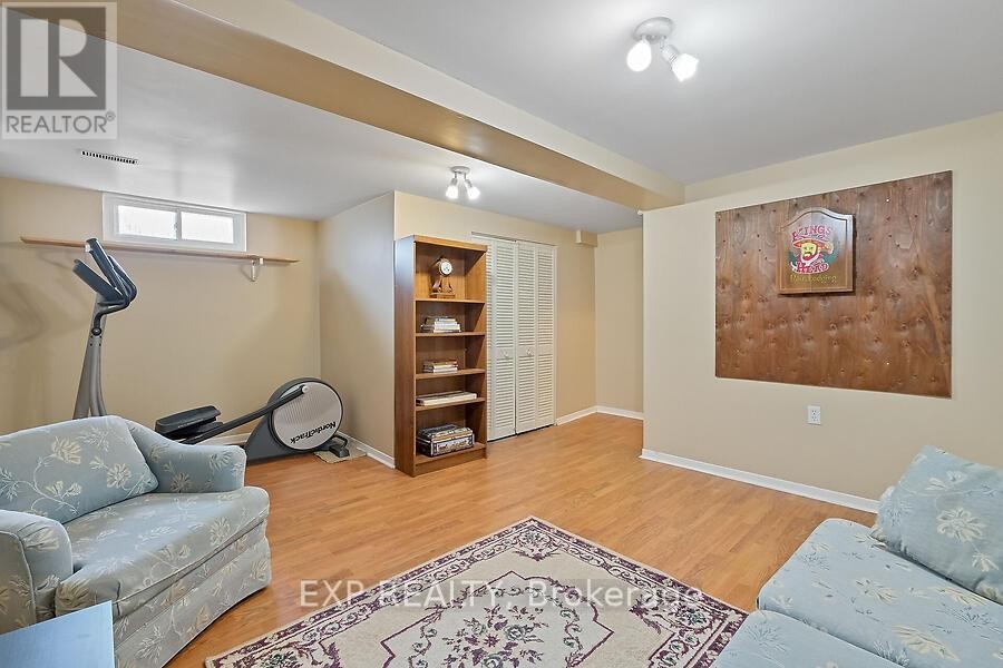 












56 B FOXFIELD DRIVE

,
Ottawa,




Ontario
K2J1P7

