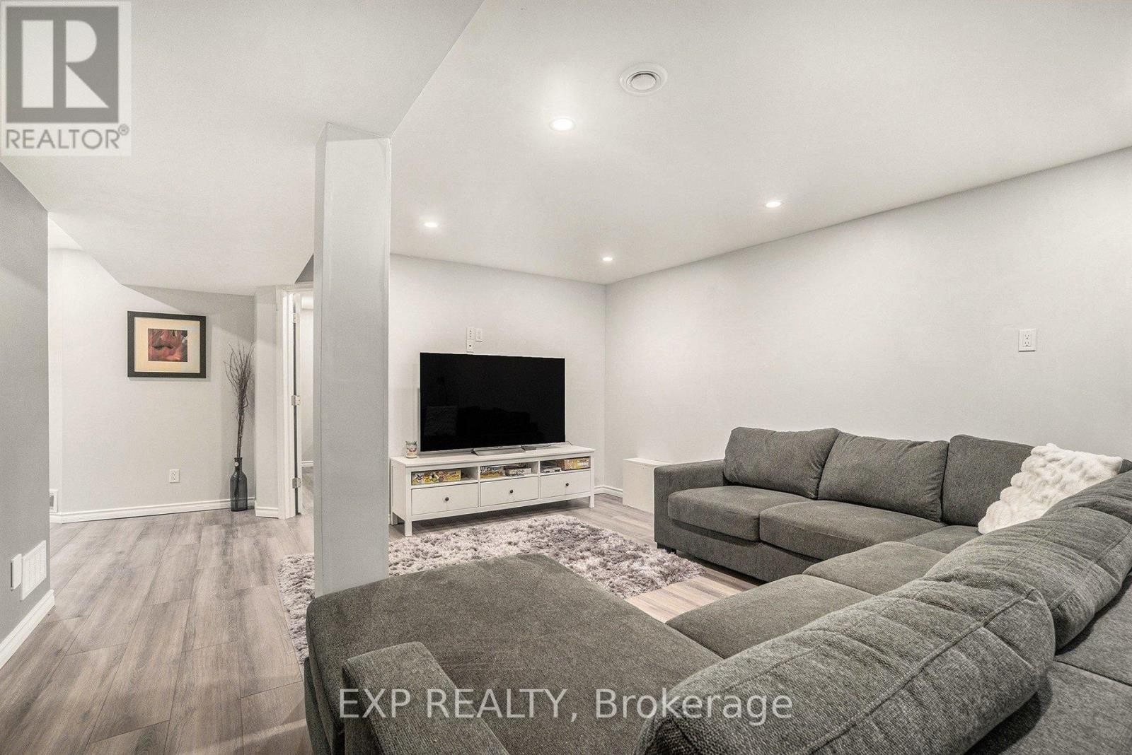 












680 MATHIEU WAY

,
Ottawa,




Ontario
K4A2R4

