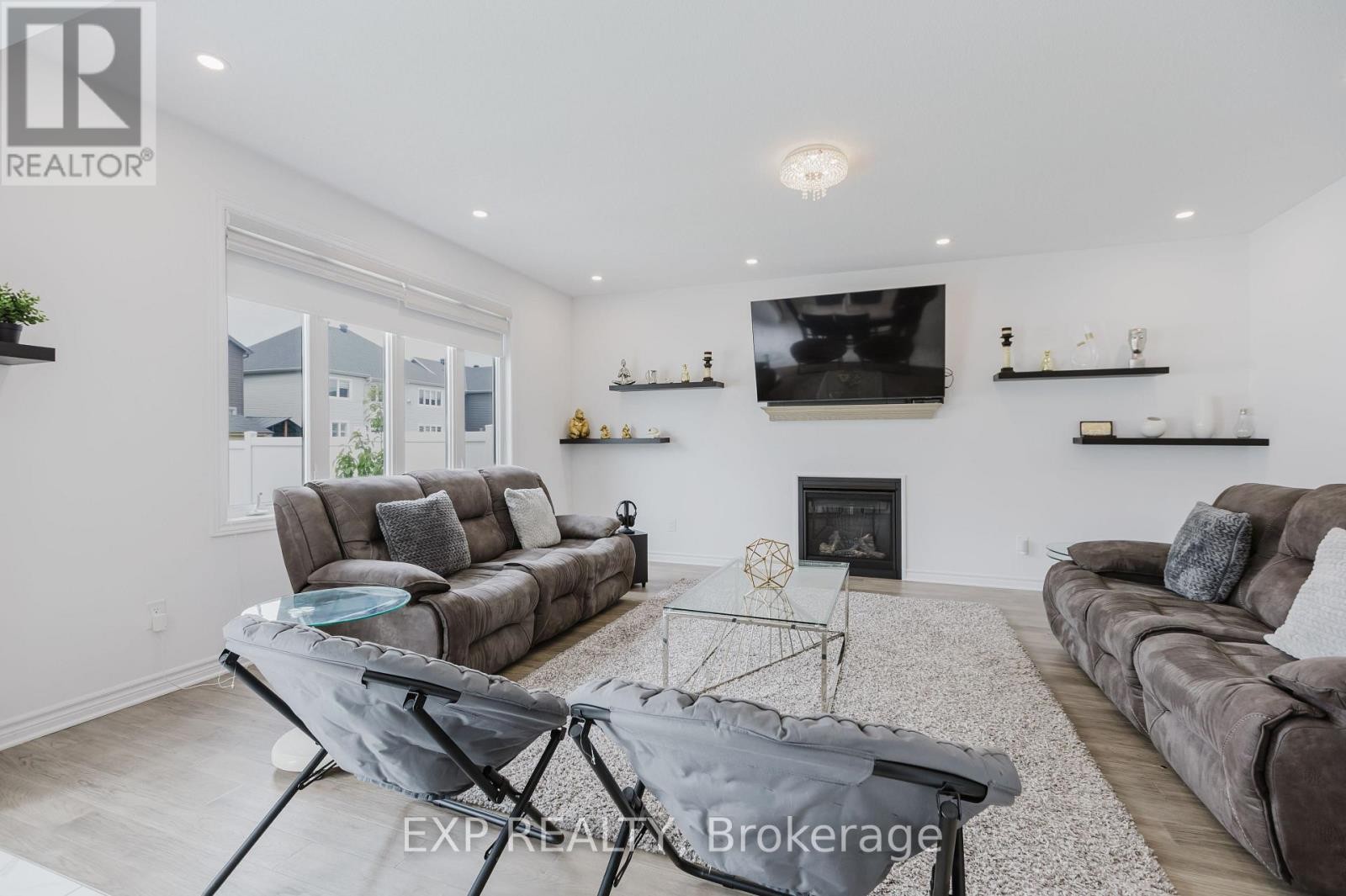 












504 ALBERT BOYD PRIVATE

,
Ottawa,




Ontario
K0A1L0

