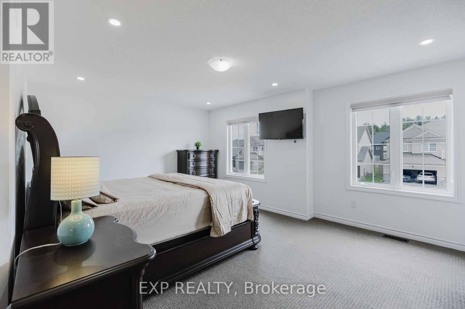 












504 ALBERT BOYD PRIVATE

,
Ottawa,




Ontario
K0A1L0

