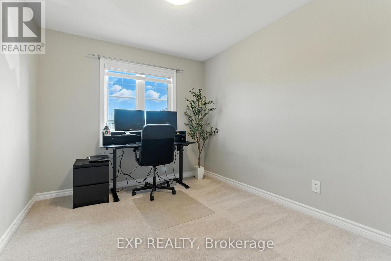 












127 YELLOWCRESS WAY

,
Ottawa,




Ontario
K4A1C2

