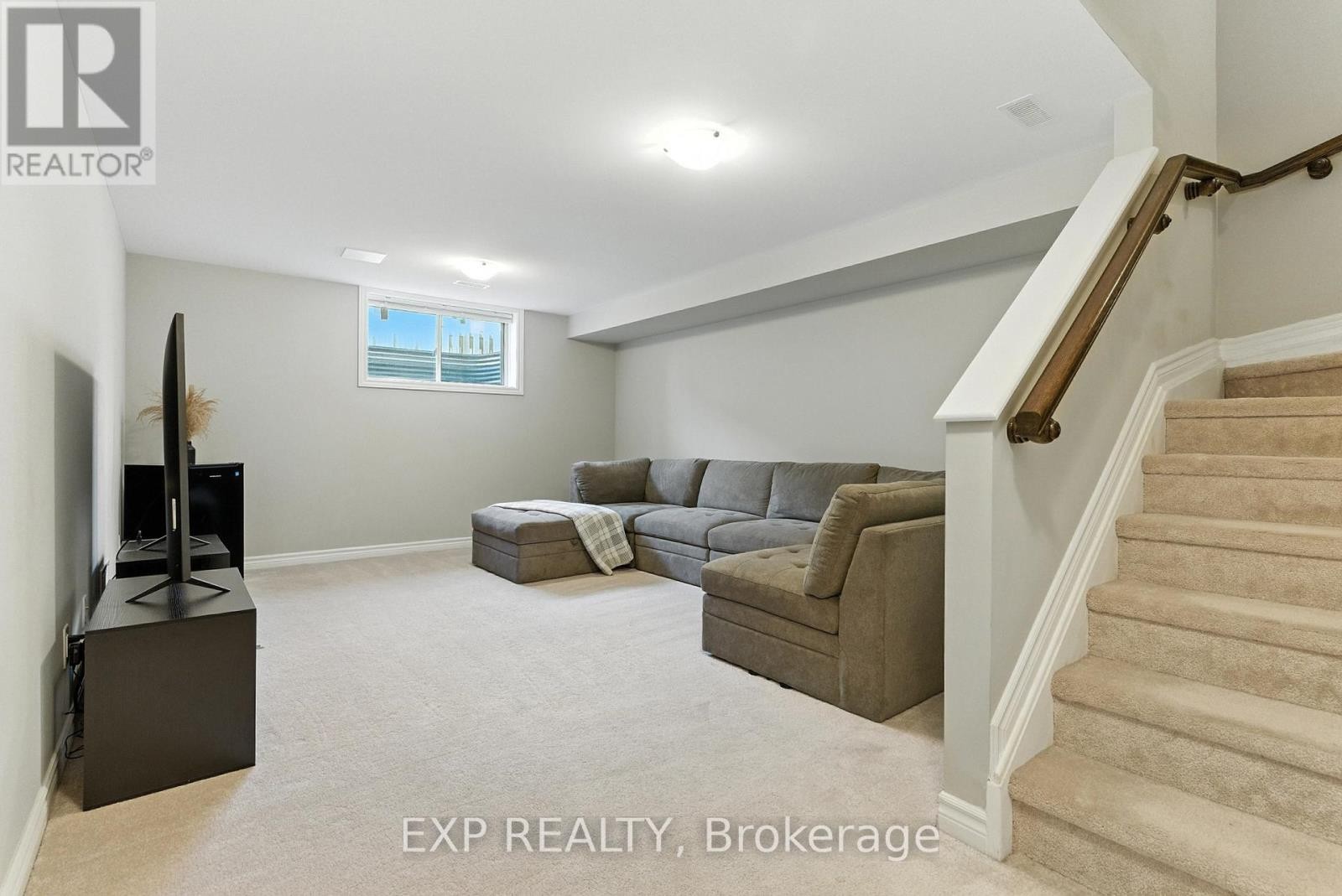 












127 YELLOWCRESS WAY

,
Ottawa,




Ontario
K4A1C2

