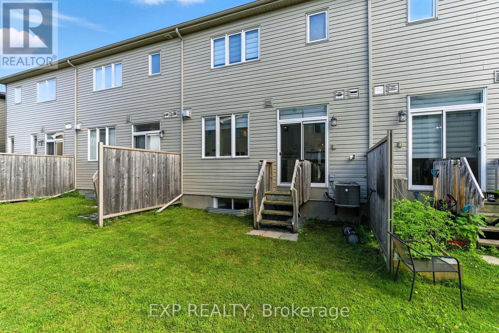 












127 YELLOWCRESS WAY

,
Ottawa,




Ontario
K4A1C2


