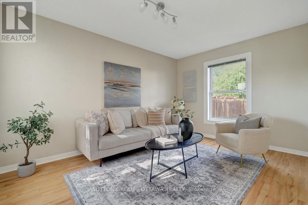 












1677 BOTTRIELL WAY N

,
Ottawa,




Ontario
K4A1W1

