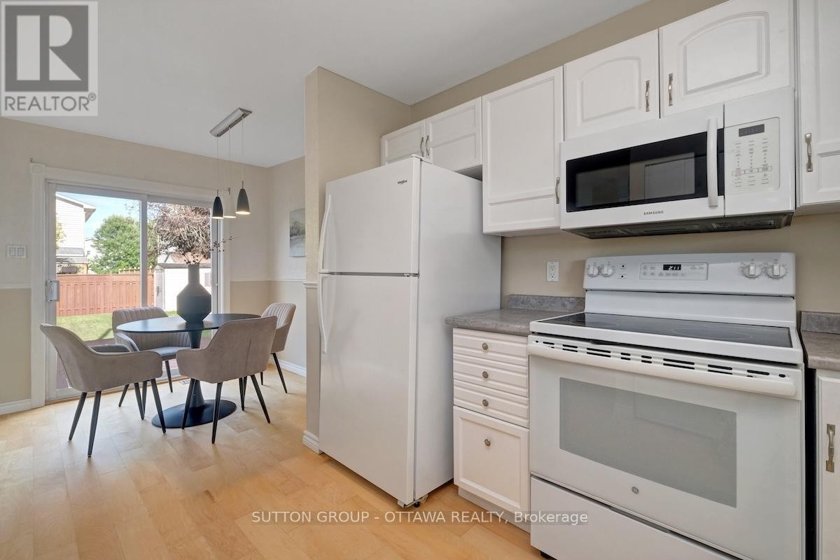 












1677 BOTTRIELL WAY N

,
Ottawa,




Ontario
K4A1W1

