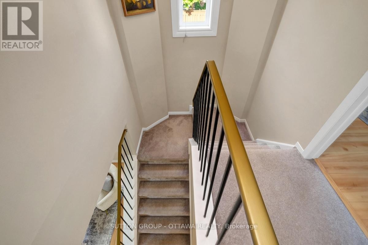 












1677 BOTTRIELL WAY N

,
Ottawa,




Ontario
K4A1W1

