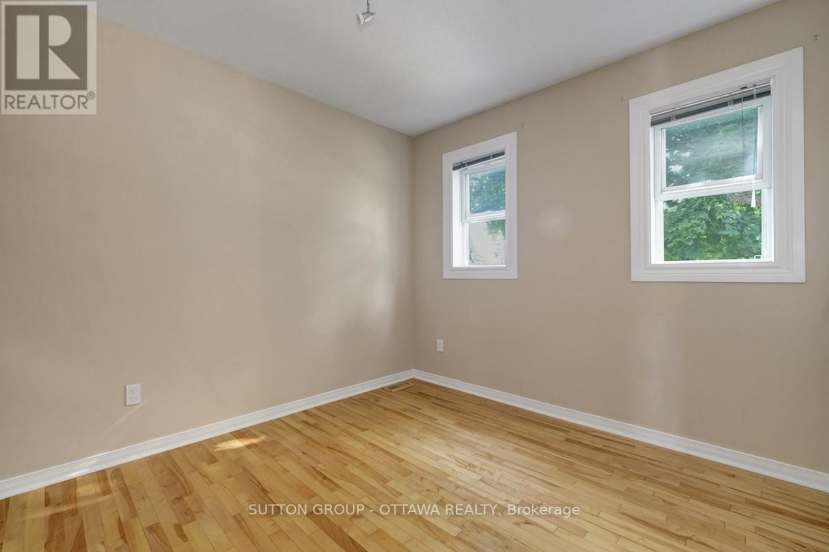












1677 BOTTRIELL WAY N

,
Ottawa,




Ontario
K4A1W1

