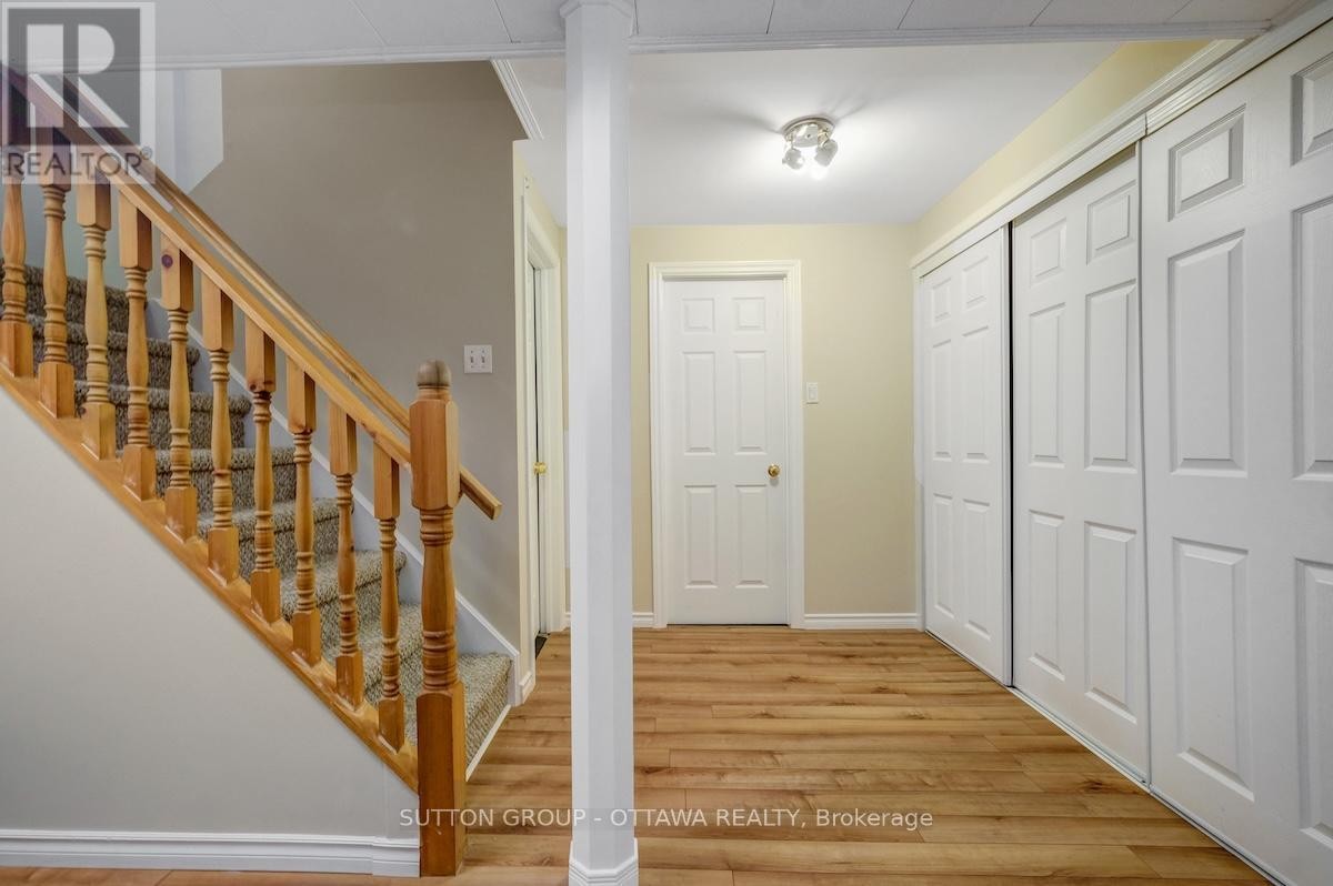 












1677 BOTTRIELL WAY N

,
Ottawa,




Ontario
K4A1W1

