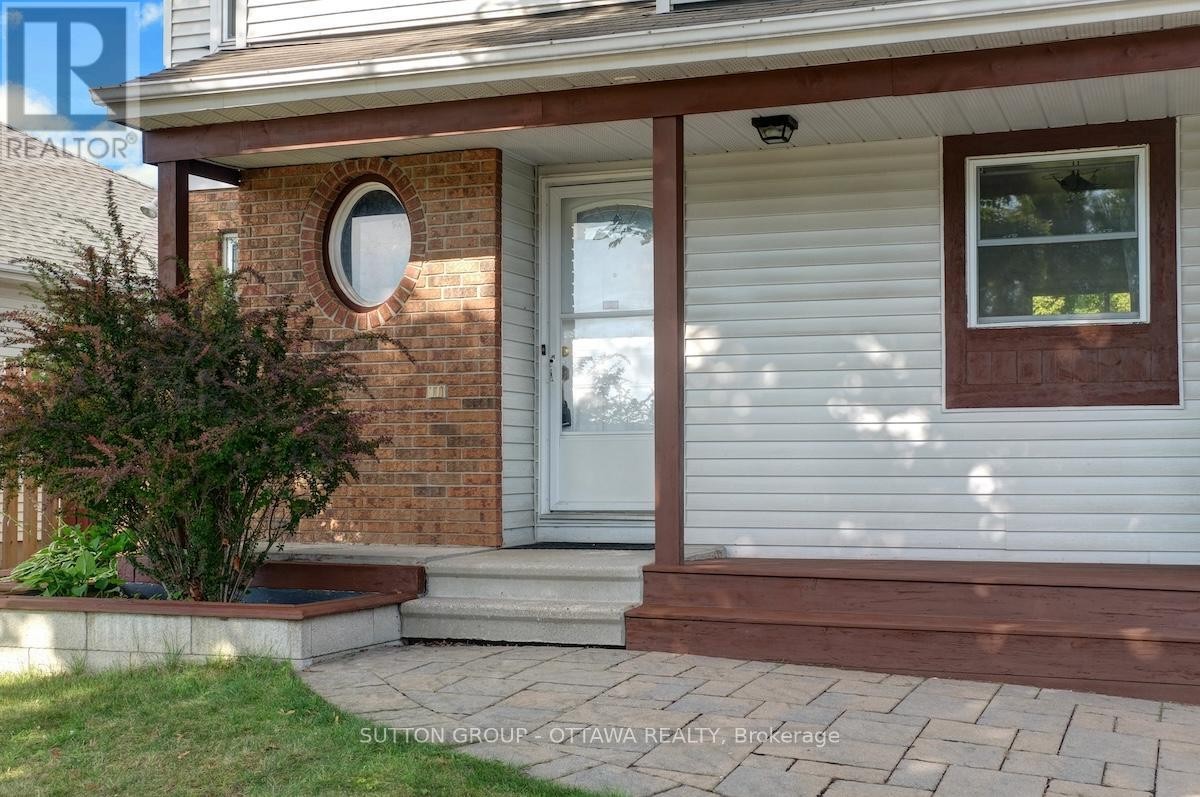 












1677 BOTTRIELL WAY N

,
Ottawa,




Ontario
K4A1W1


