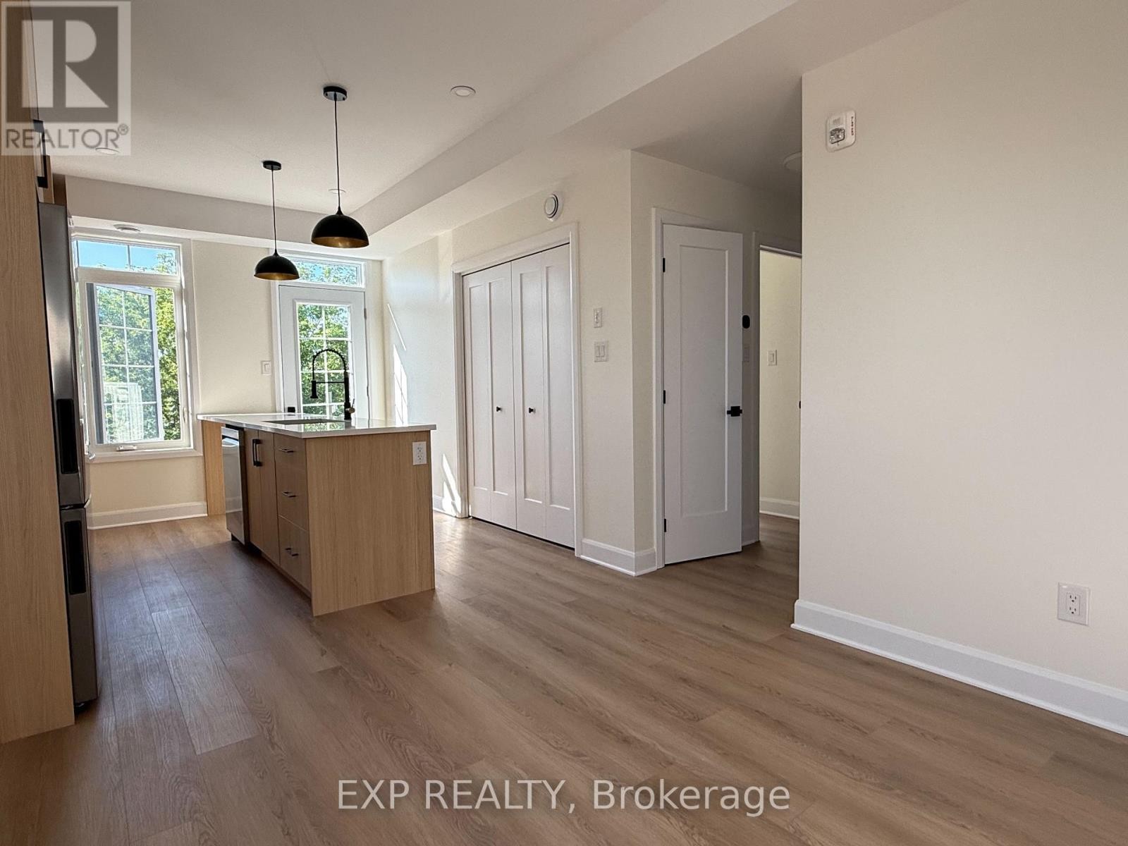 












PH2 - 170 PRETORIA AVENUE

,
Ottawa,




Ontario
K1S1X2

