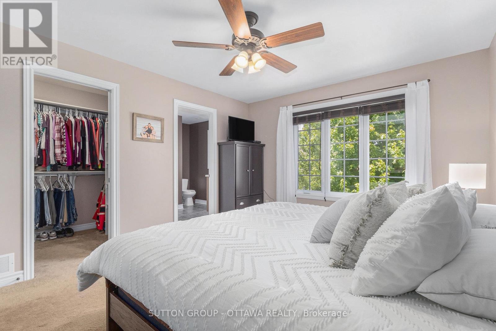 












56 HONORE CRESCENT

,
The Nation,




Ontario
K0A2M0

