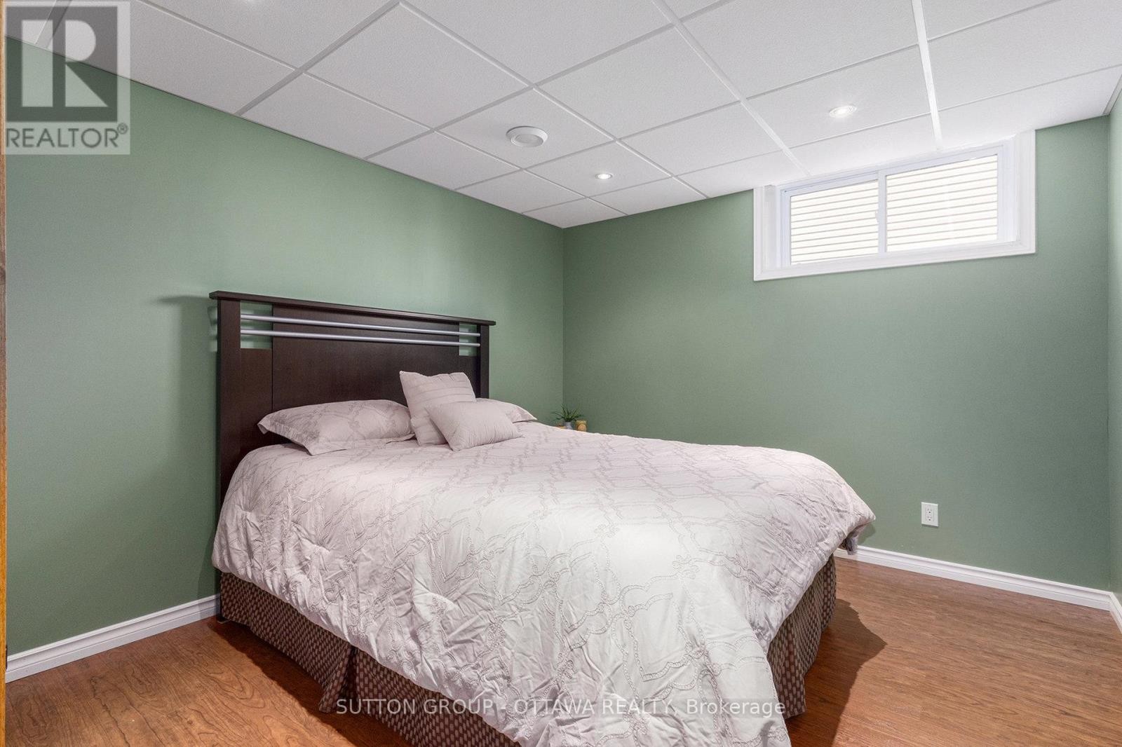 












56 HONORE CRESCENT

,
The Nation,




Ontario
K0A2M0

