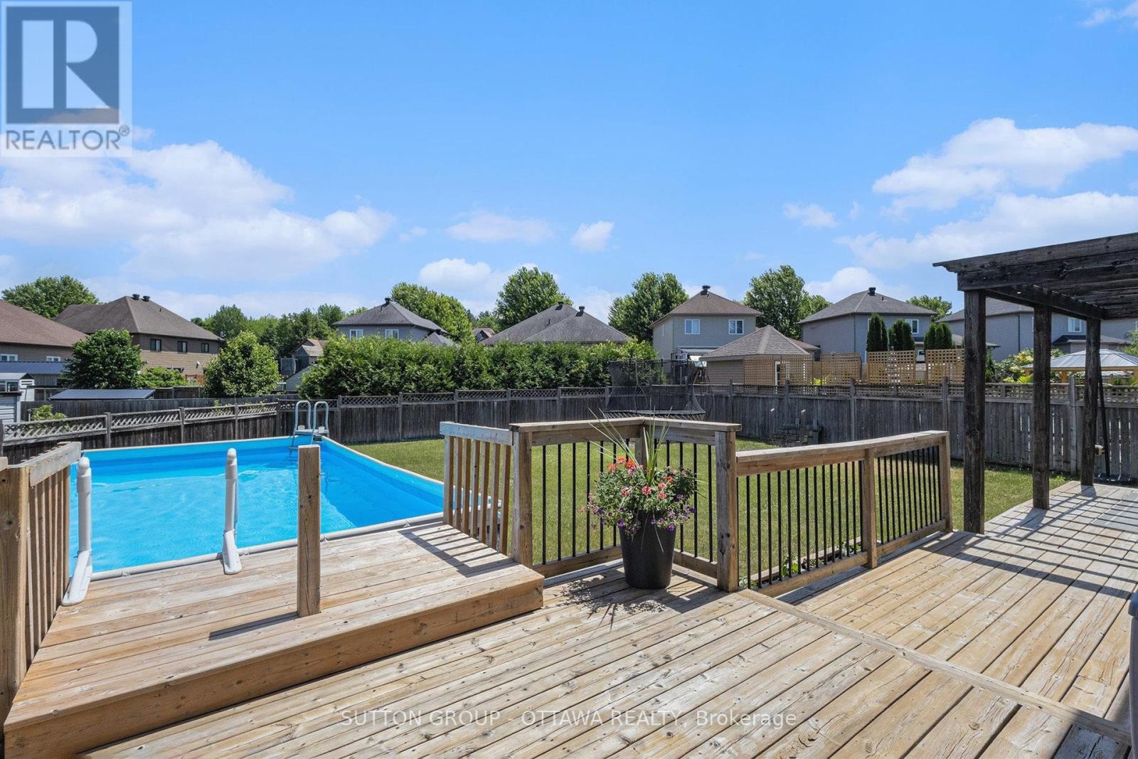 












56 HONORE CRESCENT

,
The Nation,




Ontario
K0A2M0

