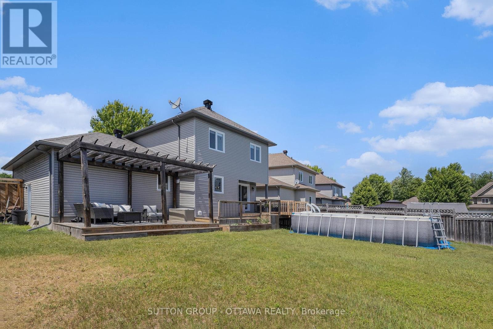 












56 HONORE CRESCENT

,
The Nation,




Ontario
K0A2M0


