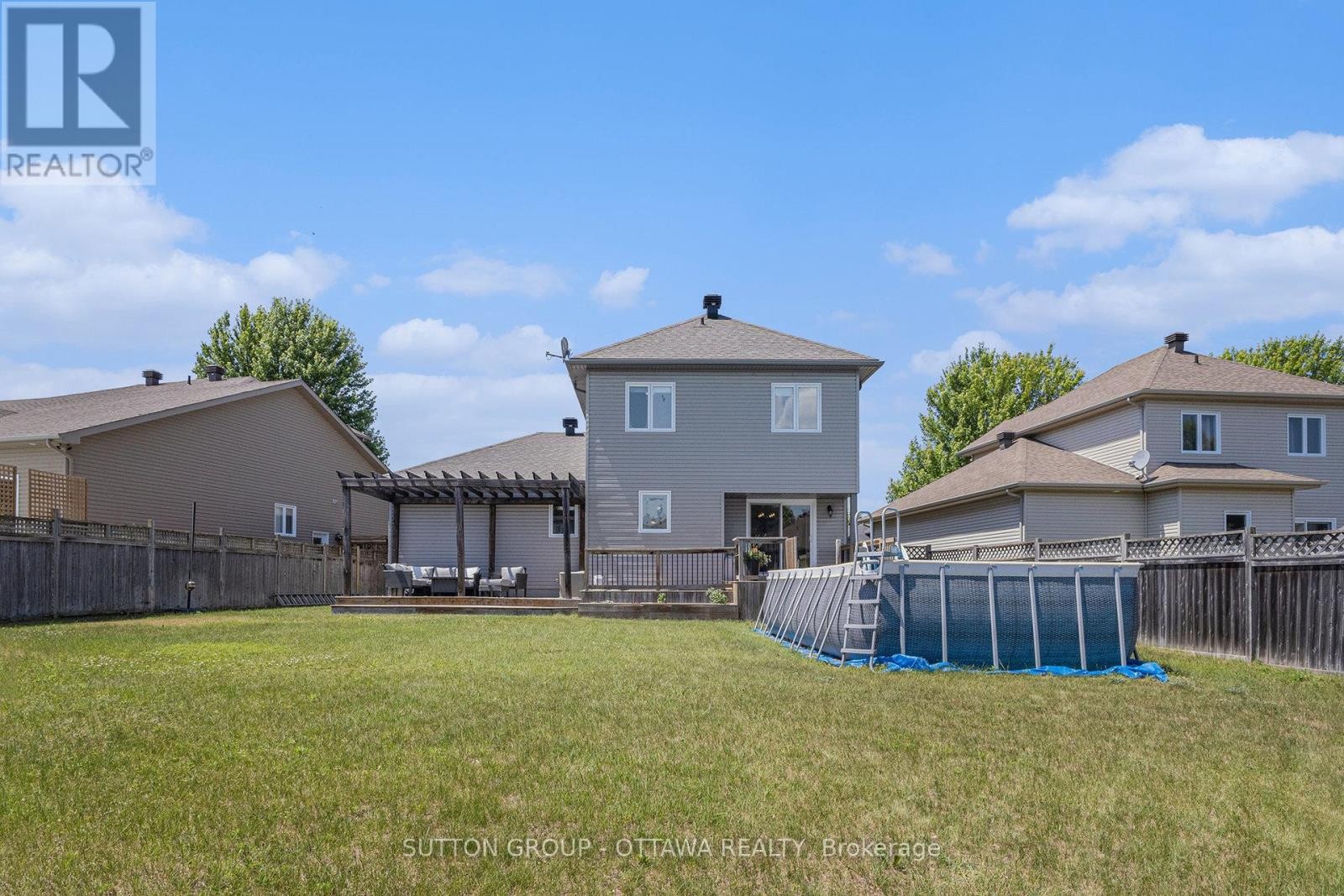 












56 HONORE CRESCENT

,
The Nation,




Ontario
K0A2M0

