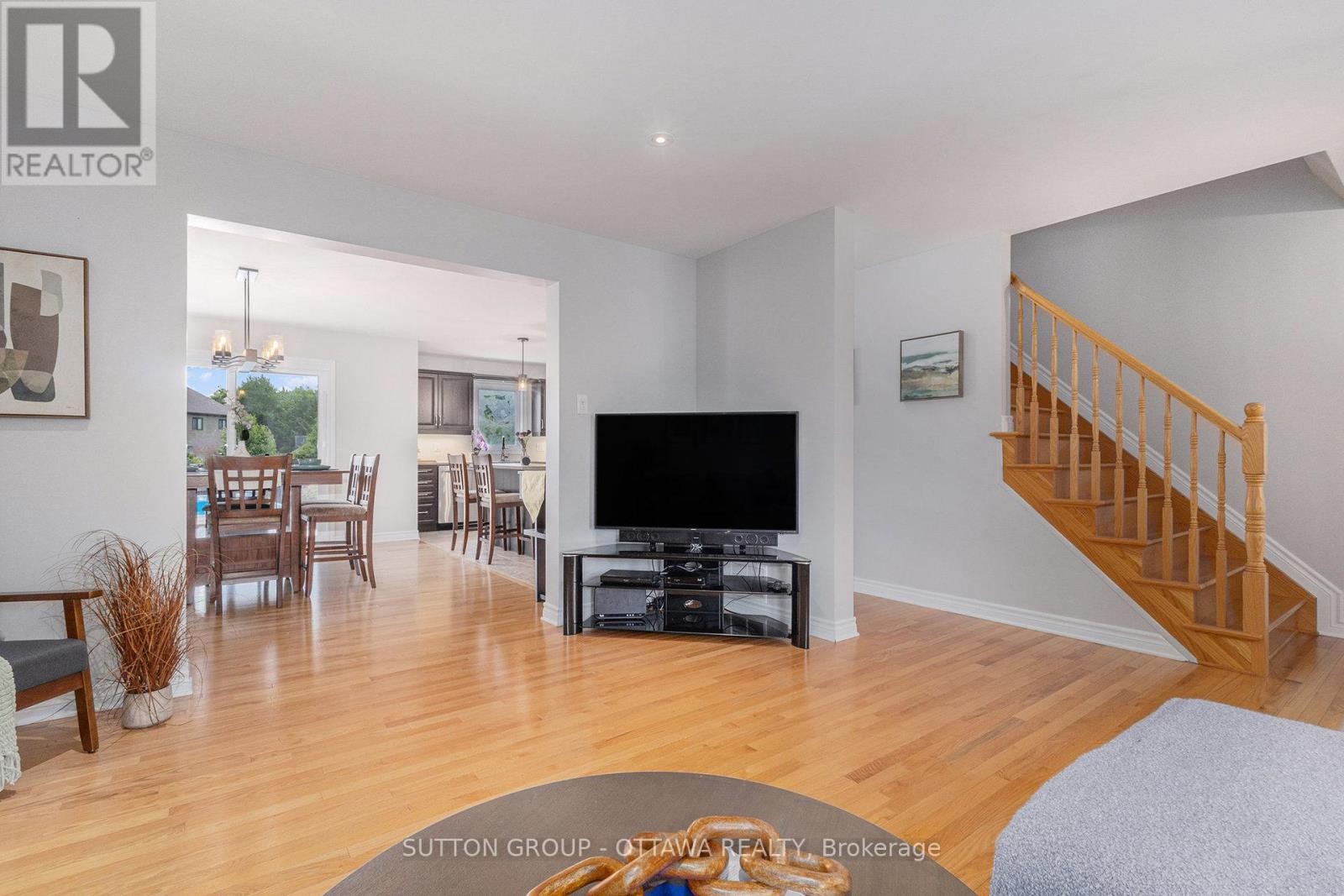 












56 HONORE CRESCENT

,
The Nation,




Ontario
K0A2M0

