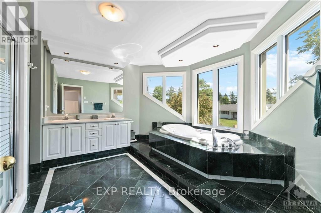 












203 BALMORAL PLACE

,
Ottawa,




Ontario
K1H1B2

