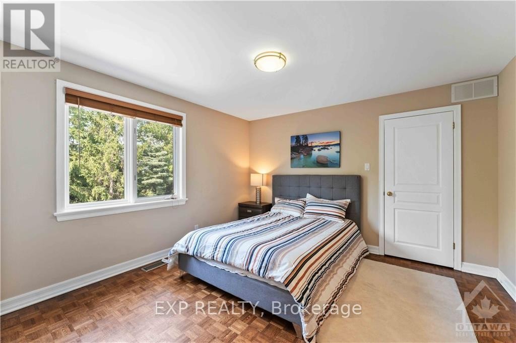 












203 BALMORAL PLACE

,
Ottawa,




Ontario
K1H1B2

