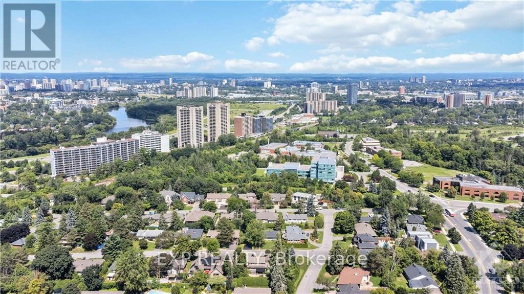 












203 BALMORAL PLACE

,
Ottawa,




Ontario
K1H1B2

