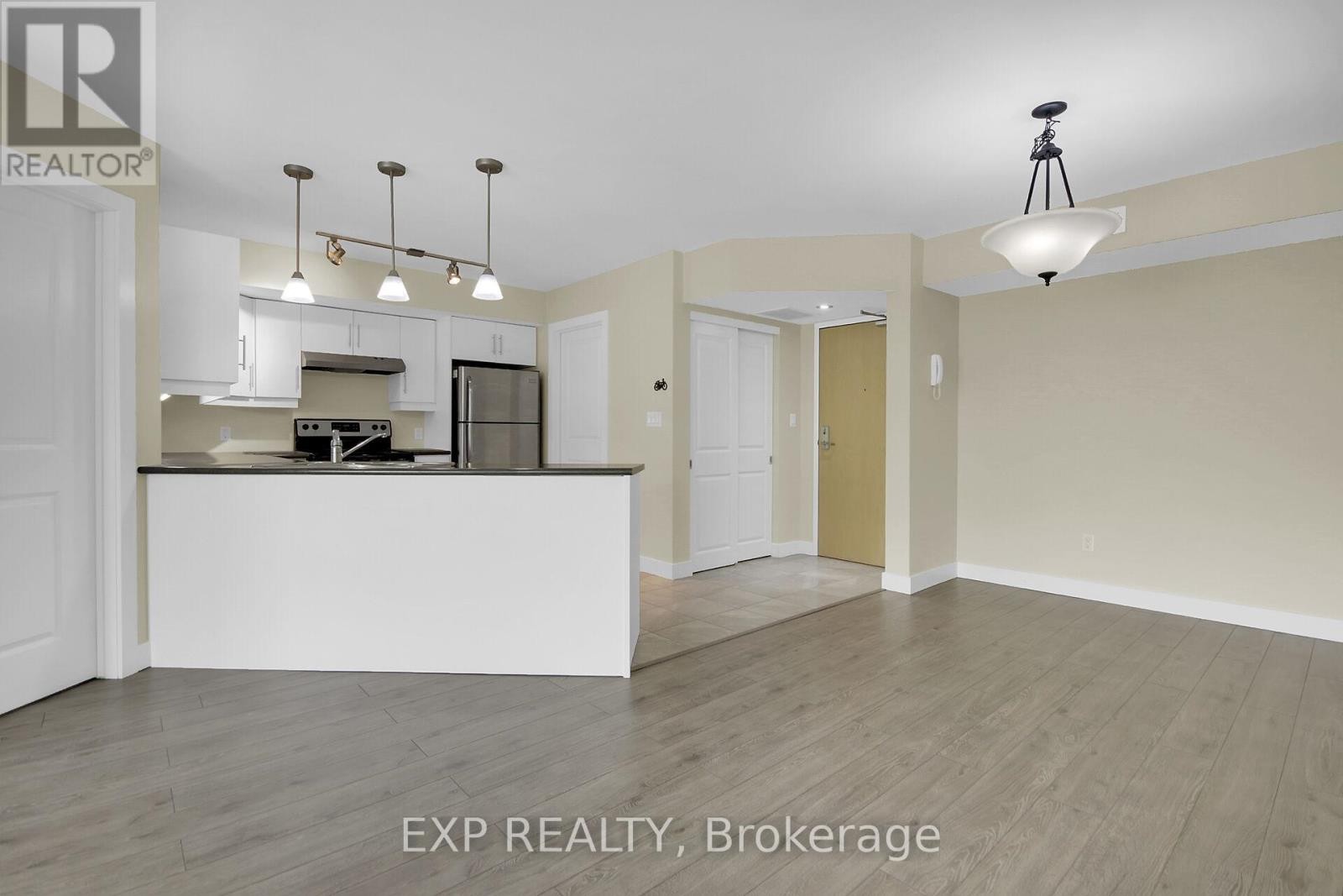 












207 - 100 JAMIESON STREET

,
Mississippi Mills,




Ontario
K0A1A0

